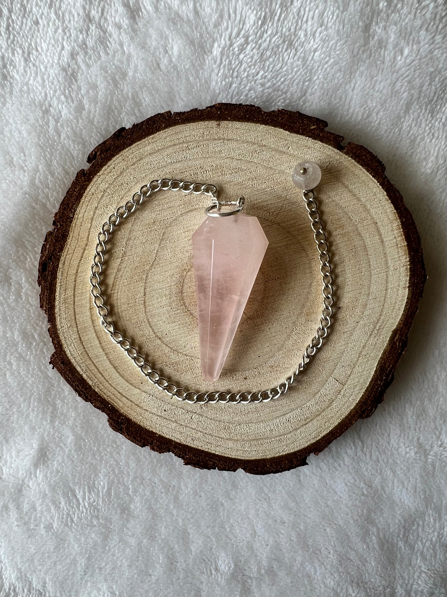 Pendule en quartz rose