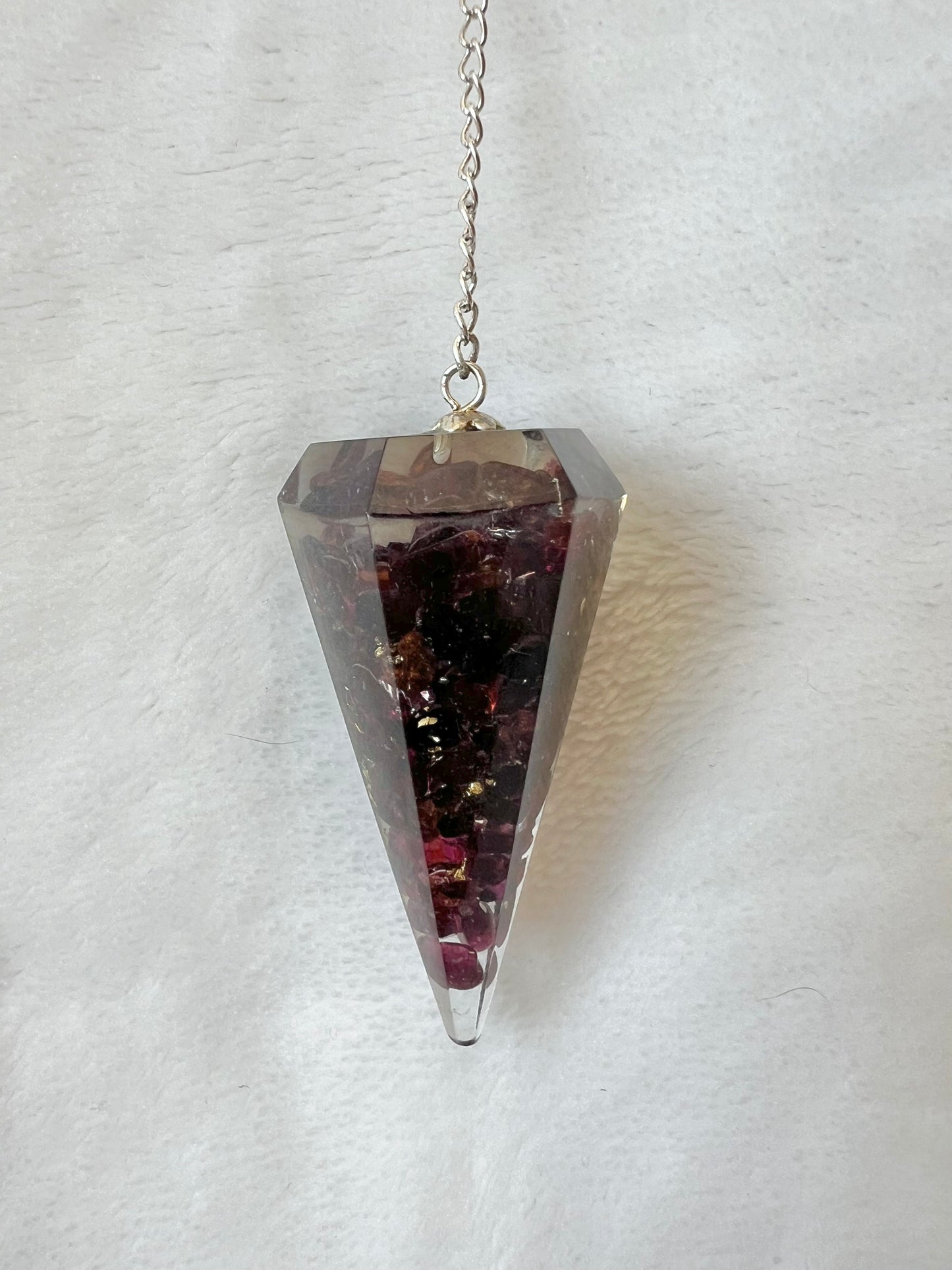 Pendule en grenat almandin