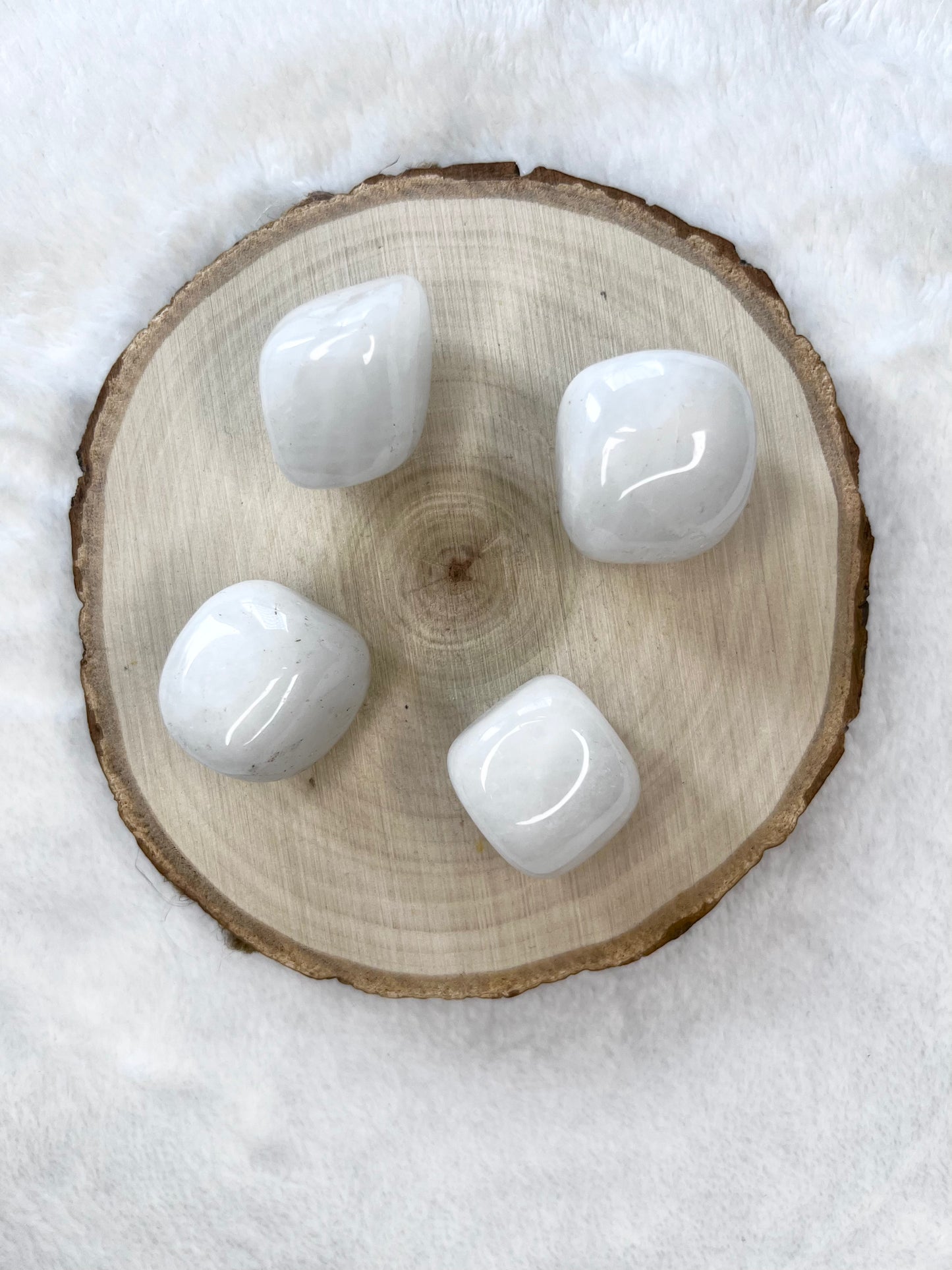 Pierre cubique en cristal de roche