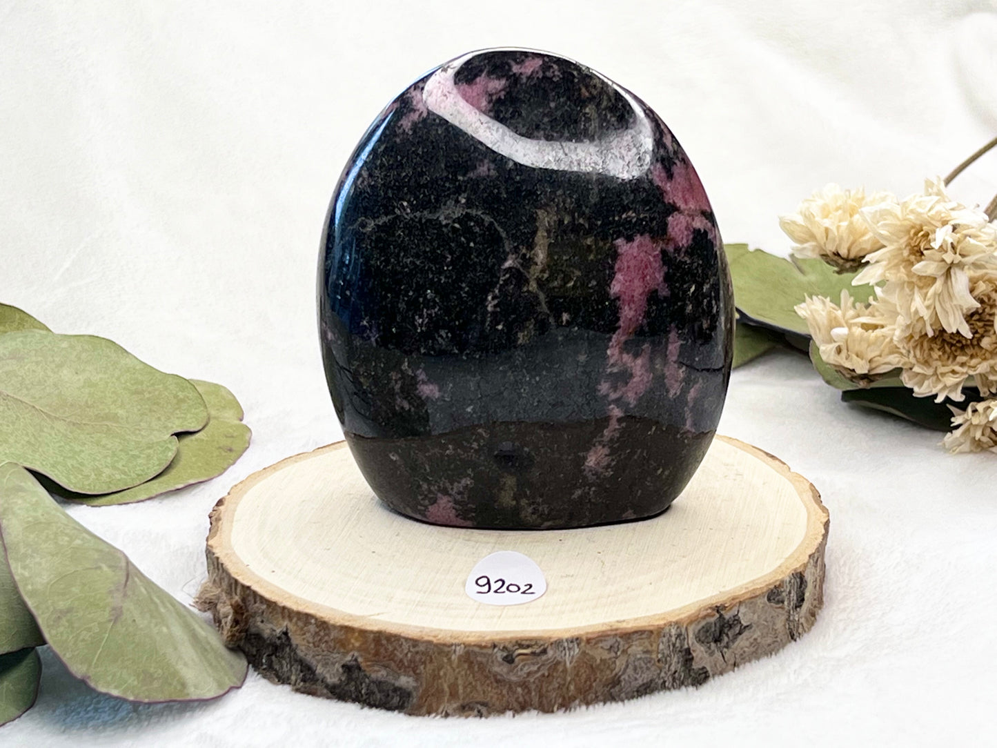 Forme libre en rhodonite