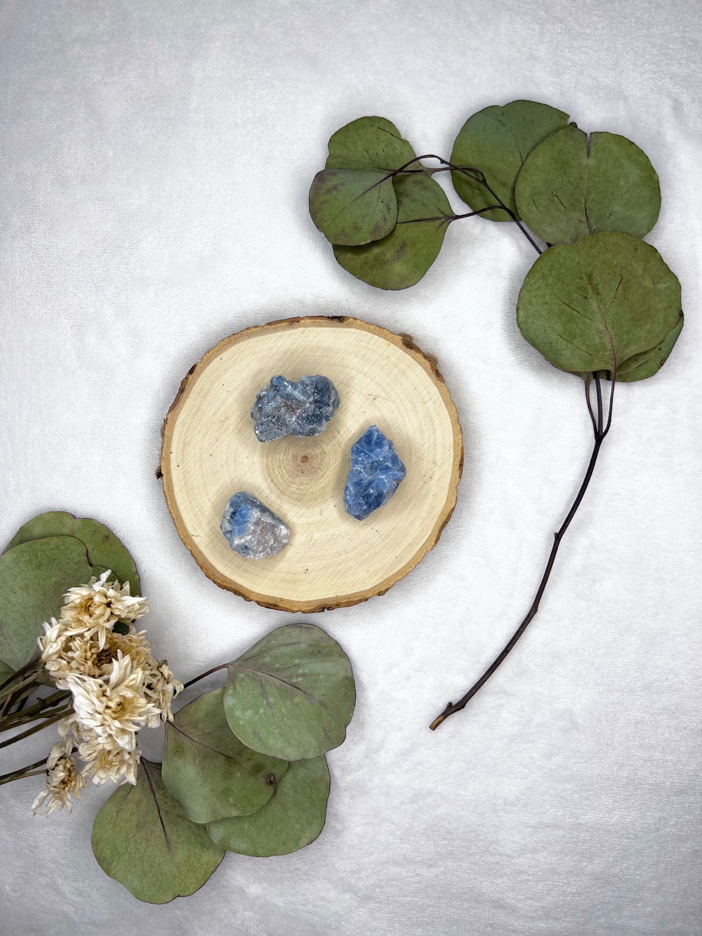 Pierre brute en calcite bleue