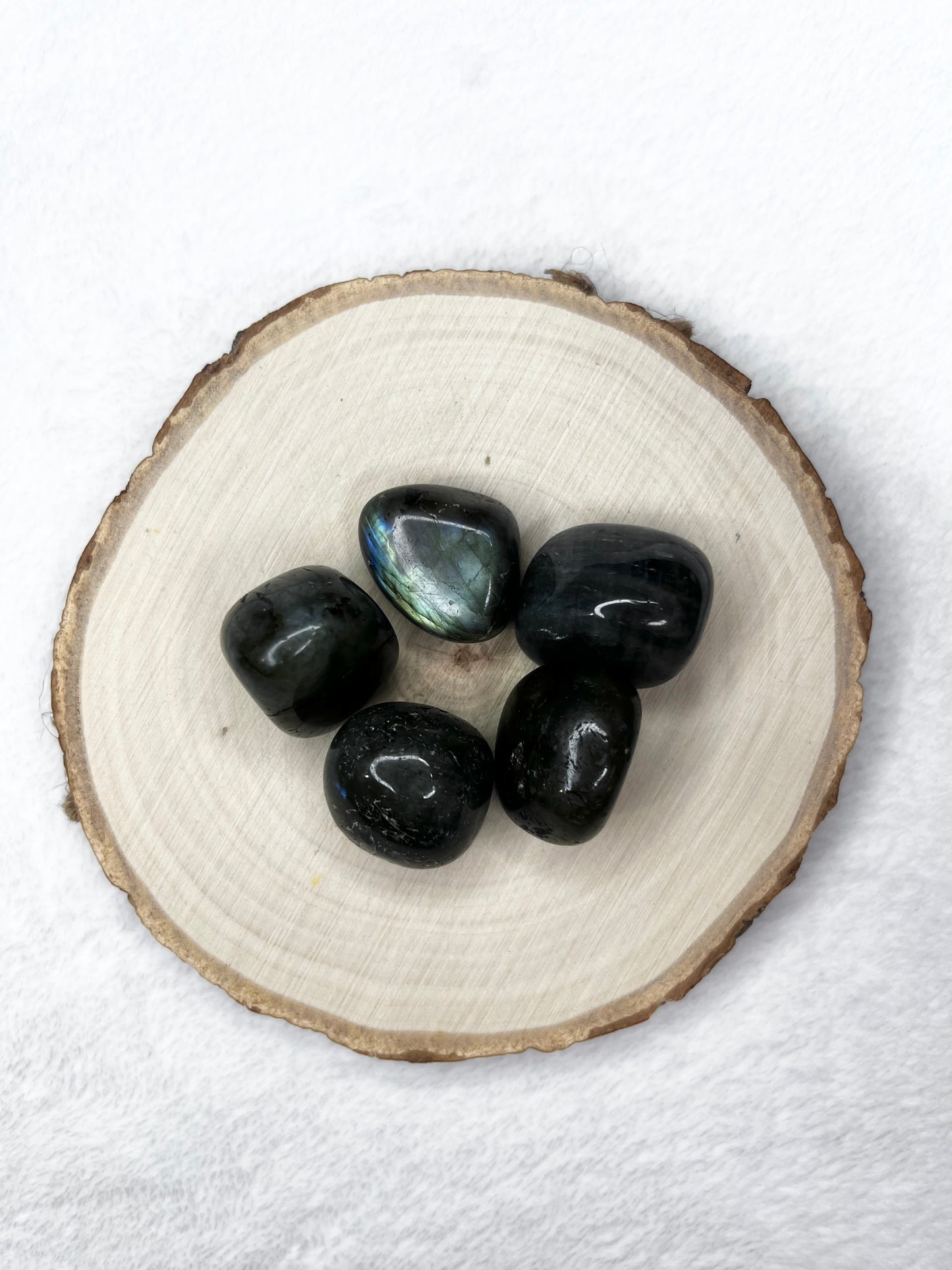 Pierre roulée en labradorite