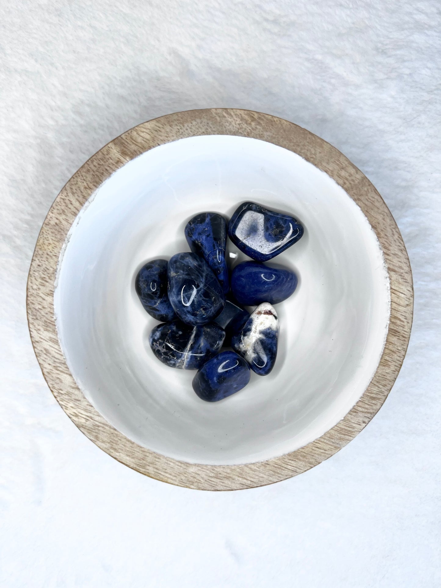 Pierre roulée en sodalite