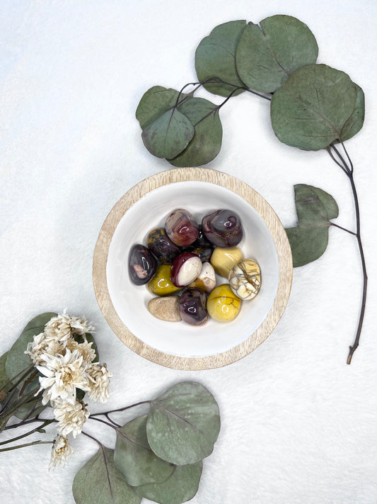 Pierre roulée en jaspe mokaïte